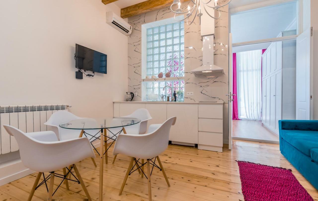 Irina'S Cozy Apartment #21 Tbilisi Exterior photo